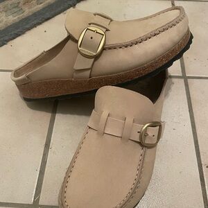 Birkenstock size 37 clogs